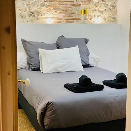 Maison Restauree Avec Piscine Holiday home La Sauvetat-sur-Lede