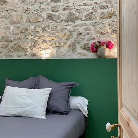 Holiday home Maison Restauree Avec Piscine *